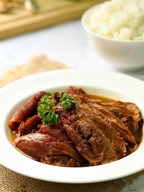 ขาหมูพะโล้
